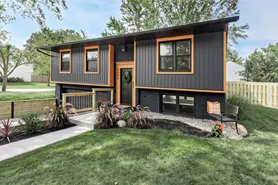 5344 Oak Ridge Drive, Willoughby, OH 44094 - Photo 1