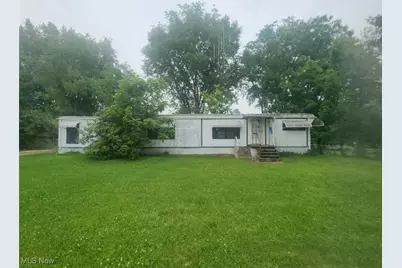 11291 East Avenue, Sandyville, OH 44671 - Photo 1