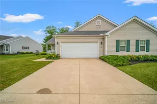 10707 Crossings Dr, Aurora, OH 44202 - Photo 1