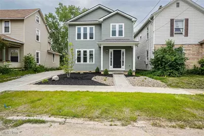 583 Creedmore Avenue, Barberton, OH 44203 - Photo 1