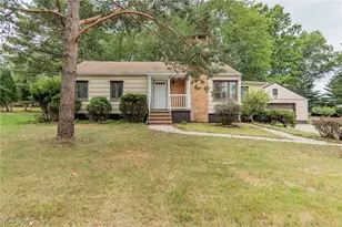 6114 Crossview Rd, Green Hills, OH 44131 - Photo 1