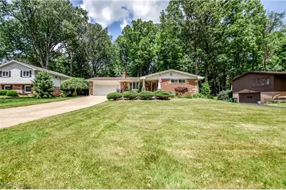 3031 S Oak Hill Road, Silver Lake, OH 44224 - Photo 1