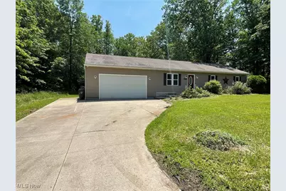 42197 Helen Street, Elyria, OH 44035 - Photo 1