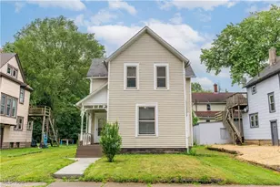 463 Allyn St, Akron, OH 44304 - Photo 1