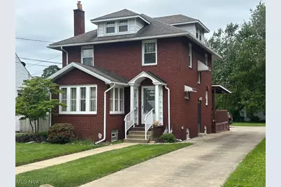 1051 Oakwood Avenue NE, Massillon, OH 44646 - Photo 1