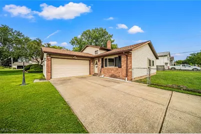 36922 Lakeshore Boulevard, Eastlake, OH 44095 - Photo 1