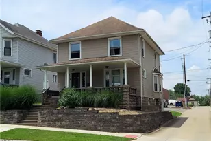 215 N 10th St, Cambridge, OH 43725 - Photo 1