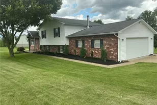 6630 Sheila Cir, Roseville, OH 43777 - Photo 1