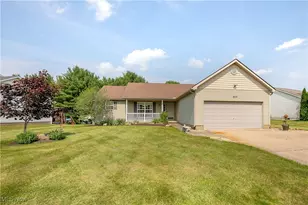 525 Ericsson Dr, Canal Fulton, OH 44614 - Photo 1