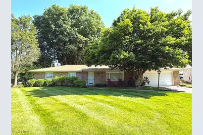 2645 Gladiola Street NE, Canton, OH 44705 - Photo 1