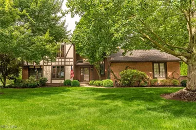 221 Winston Avenue NE, North Canton, OH 44720 - Photo 1