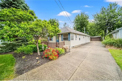 7586 Lakeshore Boulevard, Madison, OH 44057 - Photo 1