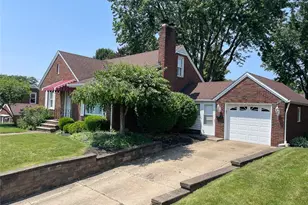 4425 2nd St NW, Canton, OH 44708 - Photo 1