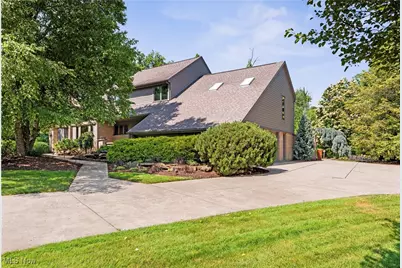 963 Mill Ridge Path NE, Massillon, OH 44646 - Photo 1