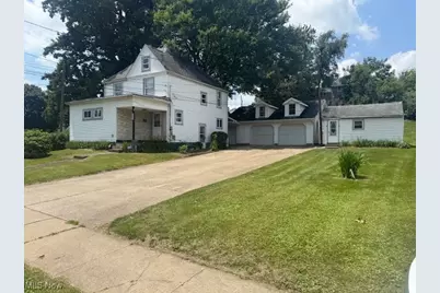 2425 Maple Avenue NE, Canton, OH 44714 - Photo 1