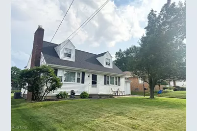 470 Geneva Avenue, Struthers, OH 44471 - Photo 1