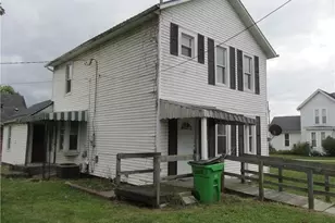 833 Orange St, Coshocton, OH 43812 - Photo 1