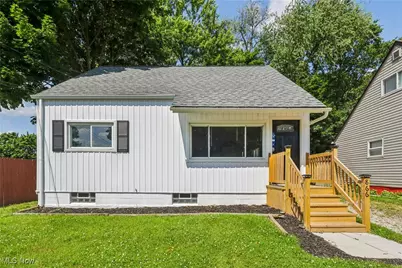 866 Blanding Avenue, Akron, OH 44310 - Photo 1