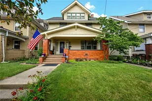 517 Broad Ave NW, Canton, OH 44708 - Photo 1