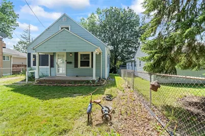 302 Bender Avenue, Akron, OH 44312 - Photo 1