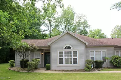 9 Hunters Woods Boulevard #B, Canfield, OH 44406 - Photo 1