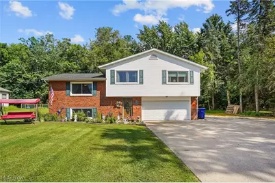 401 N Elm Avenue, Tallmadge, OH 44278 - Photo 1