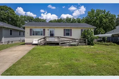 810 Leonard Avenue, Belpre, OH 45714 - Photo 1