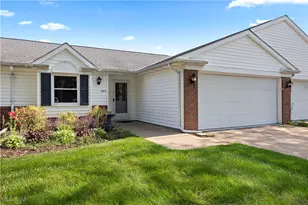 943 Hidden Valley Dr, Huron, OH 44839 - Photo 1