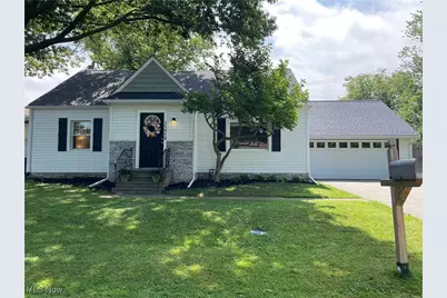35958 Hiawatha Boulevard, Eastlake, OH 44095 - Photo 1