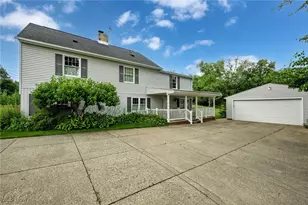 7060 Manchester Rd, New Franklin, OH 44614 - Photo 1