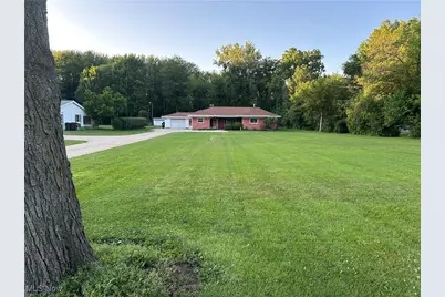 42288 Griswold Road, Elyria, OH 44035 - Photo 1