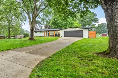 914 7th Street NE, North Canton, OH 44720 - Photo 1