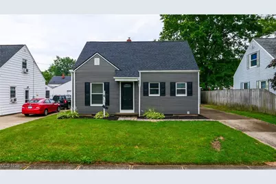 2405 Harding Road, Cuyahoga Falls, OH 44223 - Photo 1