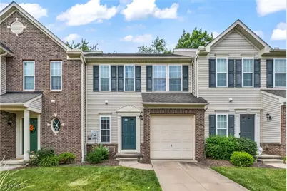 1514 Wellingshire Circle, Cuyahoga Falls, OH 44221 - Photo 1