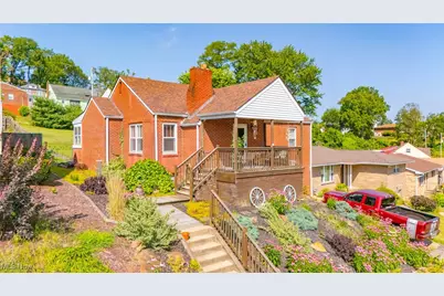 315 Canterbury Boulevard, Steubenville, OH 43952 - Photo 1