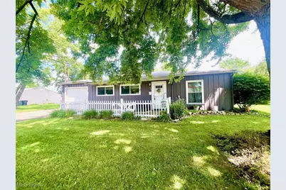 943 Hollis Drive, Elyria, OH 44035 - Photo 1