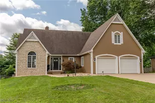 2690 Tulip St NE, Canton, OH 44705 - Photo 1