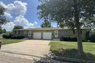 126 W Ralston Ave, Akron, OH 44301 - Photo 1