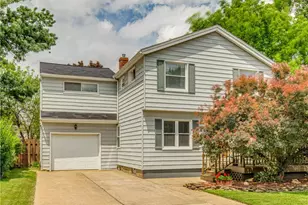 1137 Silver Lake Ave, Cuyahoga Falls, OH 44223 - Photo 1