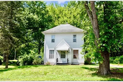 877 W Nimisila Road, New Franklin, OH 44319 - Photo 1