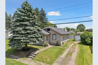 2602 Fletcher Avenue NE, Canton, OH 44705 - Photo 1