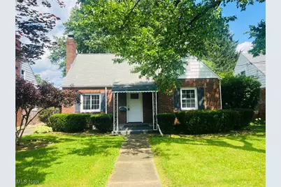 2016 Spring Avenue NE, Canton, OH 44714 - Photo 1