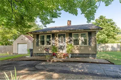 1530 N Park Avenue NW, Canton, OH 44708 - Photo 1