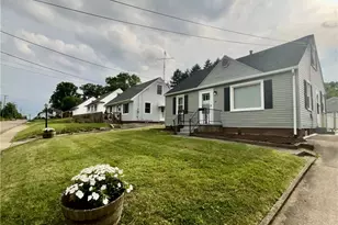 2611 Maple Ave NE, Canton, OH 44714 - Photo 1