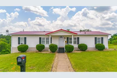 208 Jefferson Boulevard, Mingo Junction, OH 43938 - Photo 1