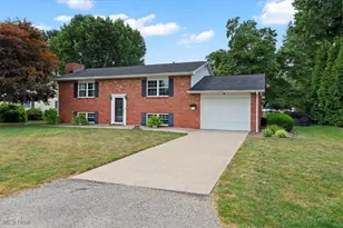 119 Mound Dr, Marietta, OH 45750 - Photo 1