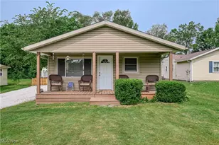 3236 S Bender Ave, Akron, OH 44319 - Photo 1