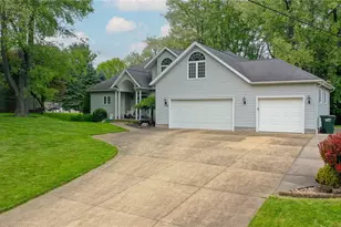 729 Norton Dr, Tallmadge, OH 44278 - Photo 1