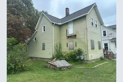 959 Foster Avenue, Elyria, OH 44035 - Photo 1