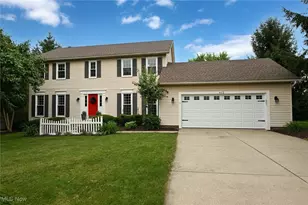 813 Silverberry Ln, Hudson, OH 44236 - Photo 1